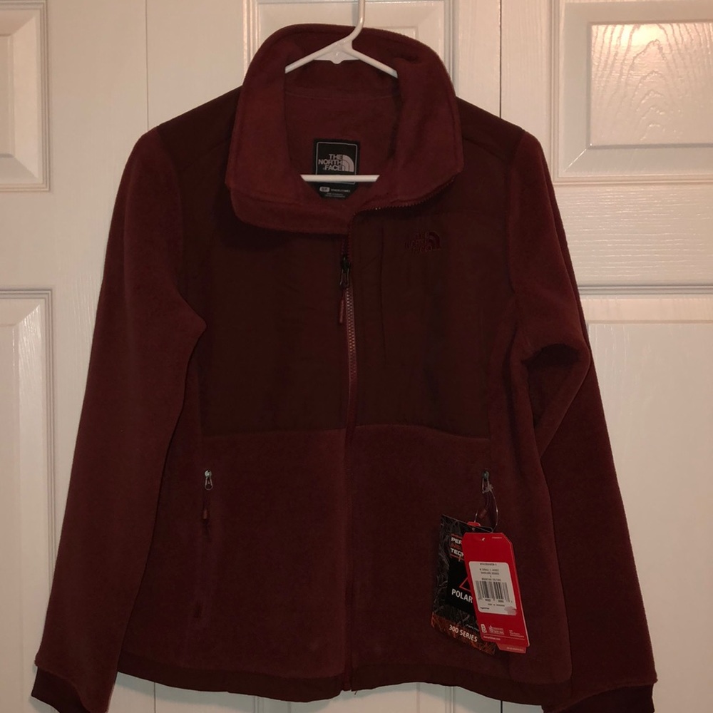 NWT North Face Denali 2 Jacket